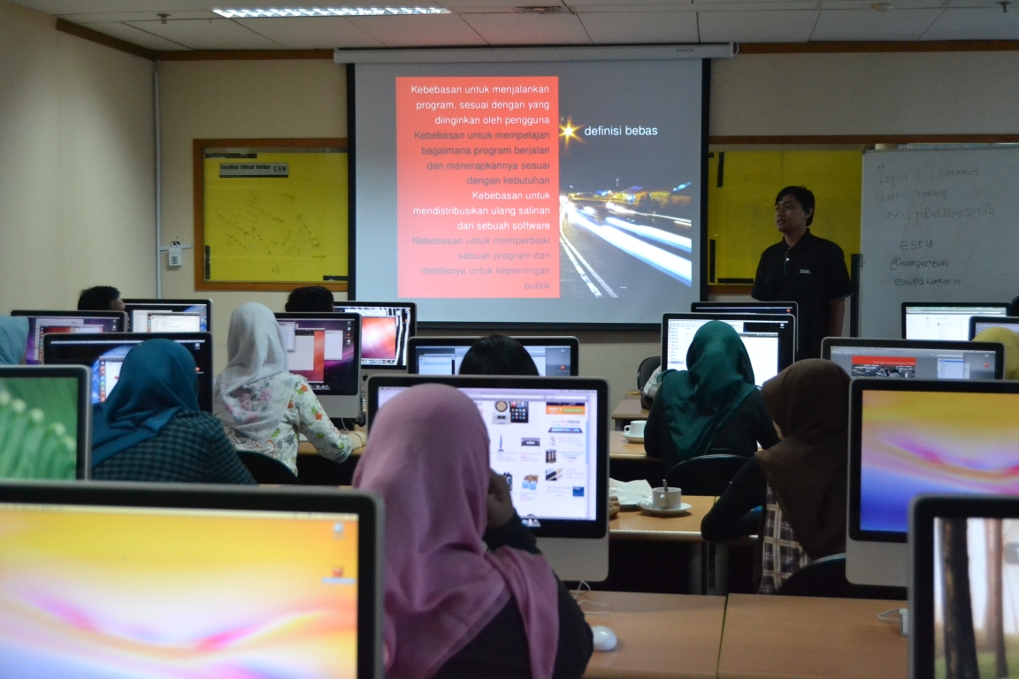 Pelatihan Linux Security Concept di ID-SIRTII